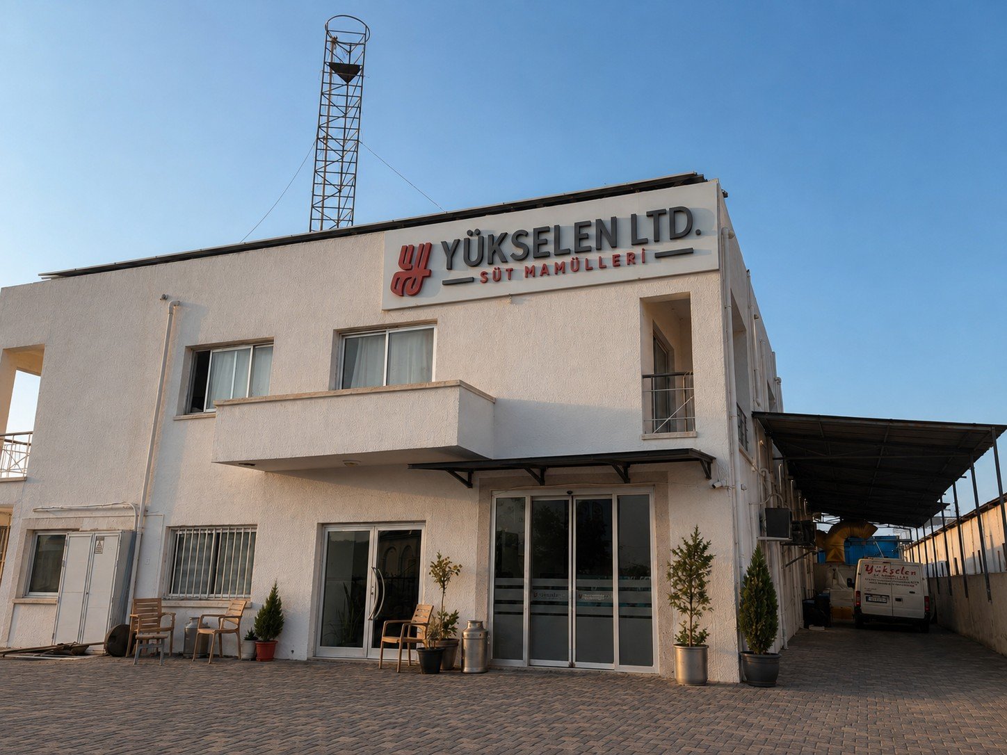Tesisimizin dış görünümü